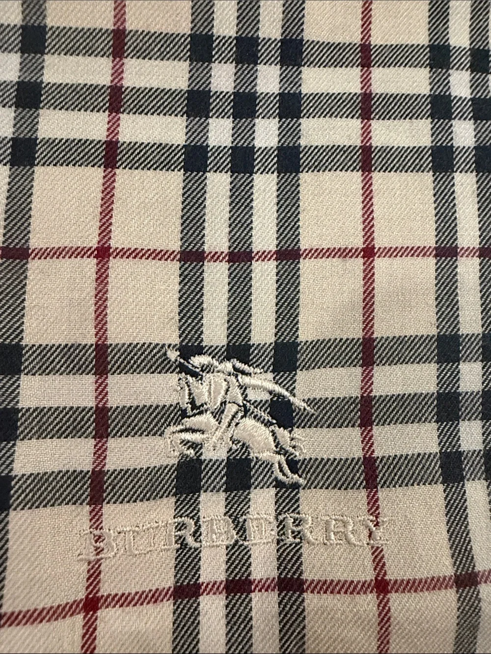 Burberry classic plaid